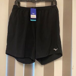 Brand new  Mizuno man core 7 inch shorts